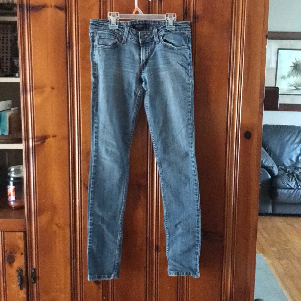 Skinny jeans